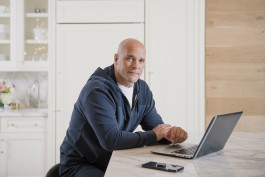 akFAORO | Toronto Photographer